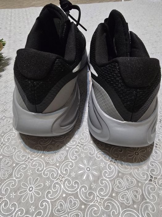 Adidasi Nike Revolution 8