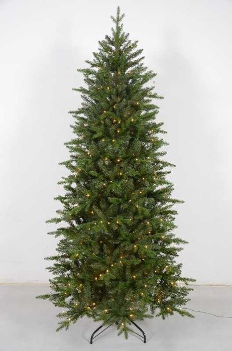 Ёлка новогодняя 240 см с гирляндой