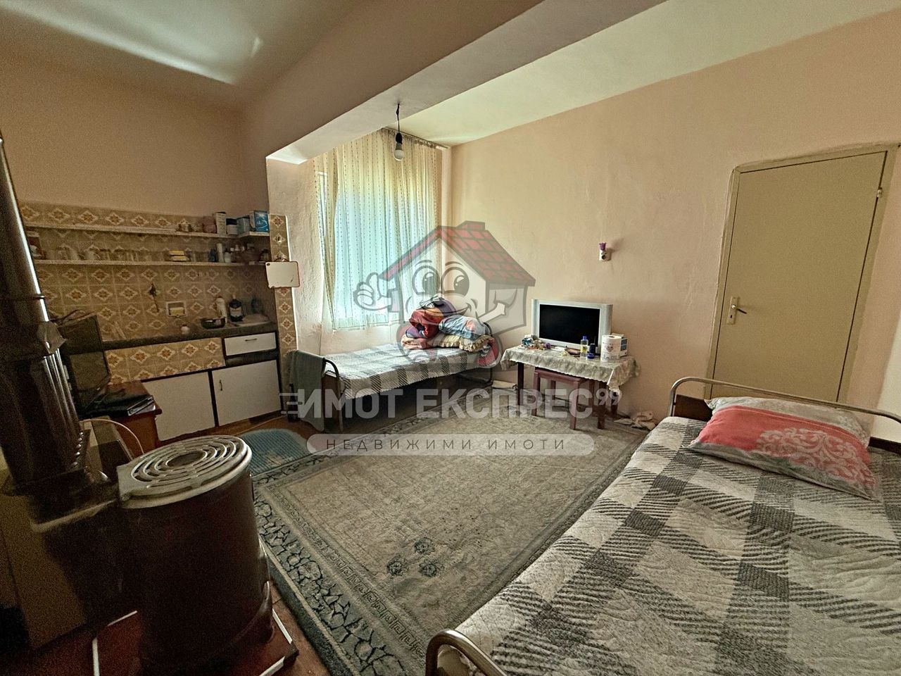 Продава се Къща в Асеновград - 249 кв.м за 451 €/кв.м - Снимка #3