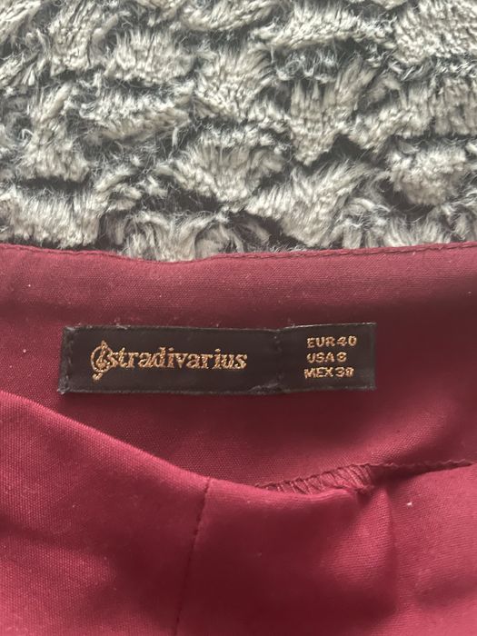 Pantaloni scurti burgund,mar 40-42,Stradivarius,talie inalta,elasticiz