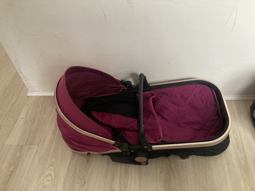 De vanzare carucioare copii 3 in unu