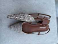 Pantofi de vanzare