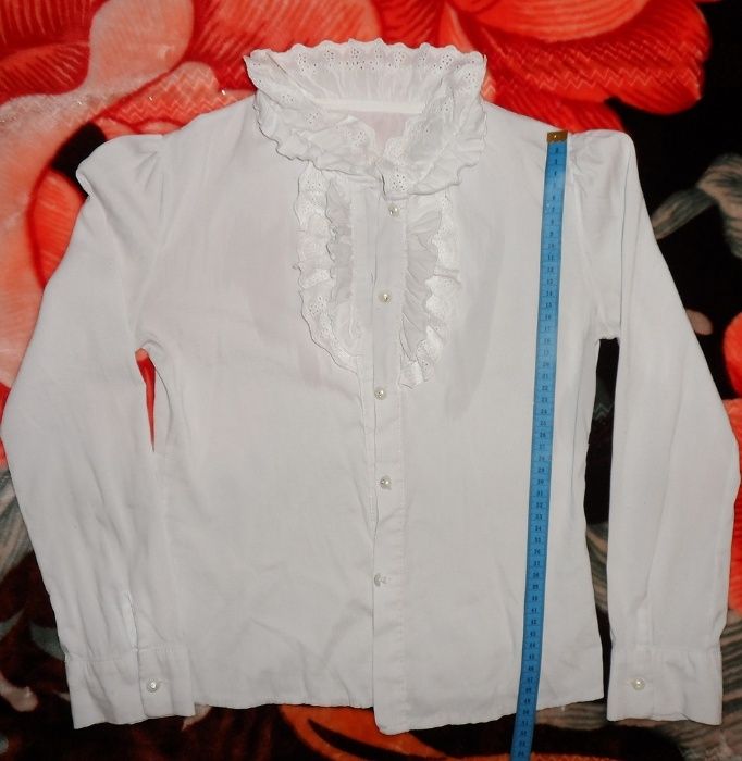 Б/У  Белые рубашки и блузки в школу