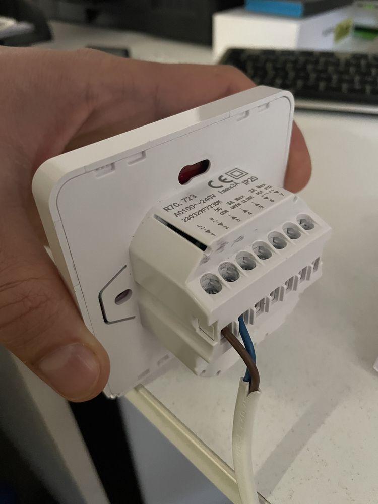 Termostat Wifi Ezaiot compatibil cu Alexa si Google home