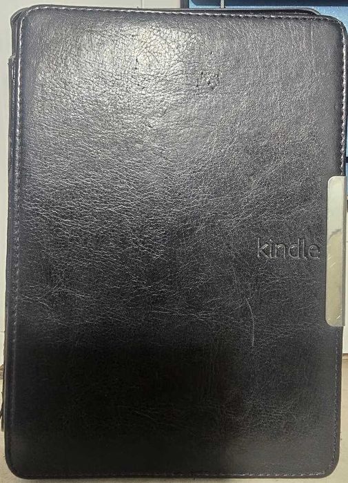 Електронна книга Kindle Paperwhite с подсветка на екрана