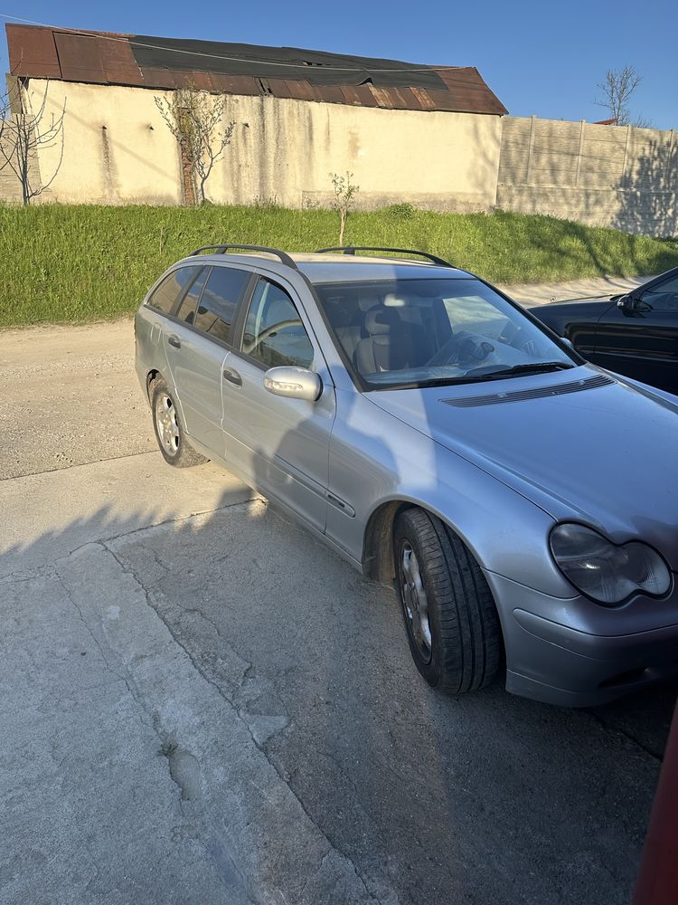 Vand Mercedes C-class T-model 220