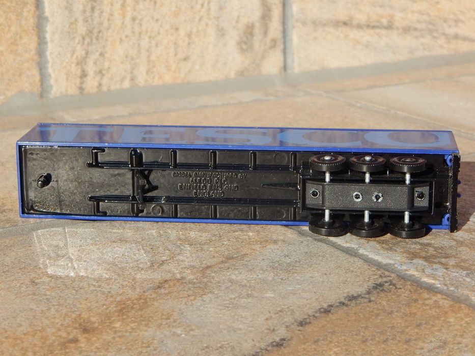Macheta semiremorca camion tir Tesco 1:87 HO Lledo