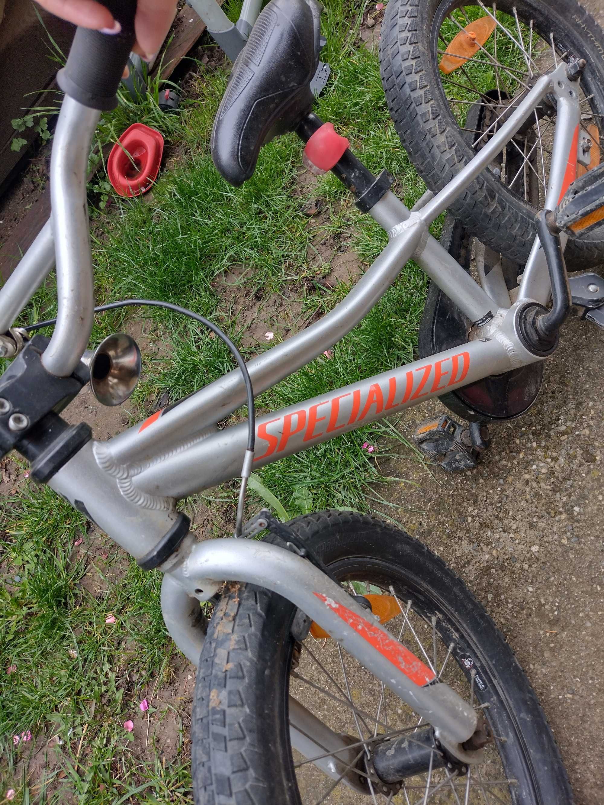 Specialized 16  с помощни гуми