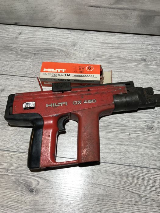 Hilti dx 450 cuie beton