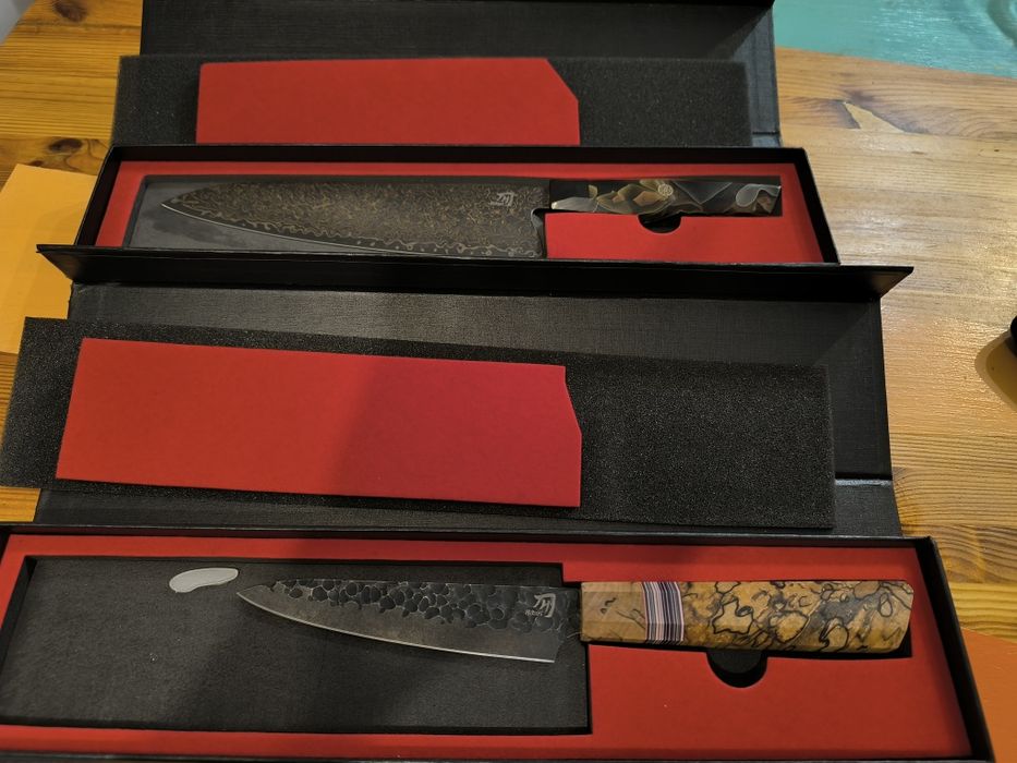 Chef knife (Gyuto) si Utility knife (pairing knife) frima Hikari