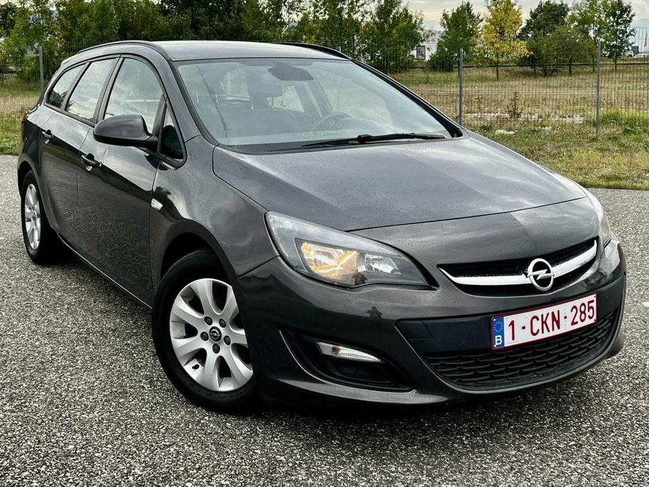 Astra J Facelift //Prima înmatriculare 2015 //Recent adus!