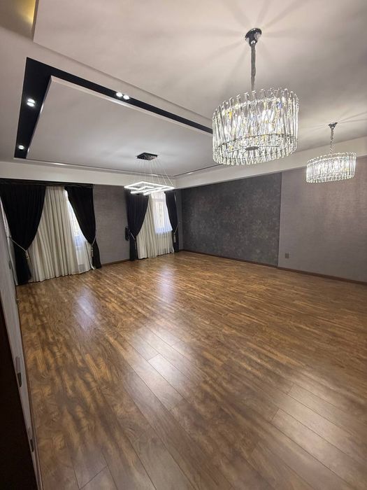 Продается 3х ком квартира в новостройке, ор-р:Текстиль больница, 135м2