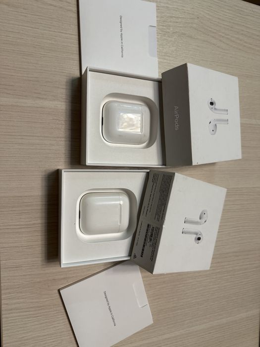 Airpods с коробками