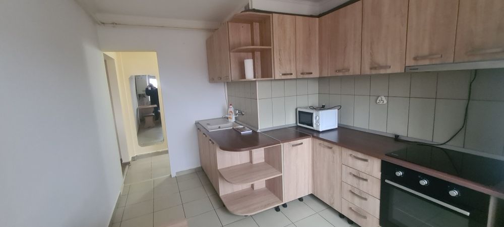 Inchiriez apartament 2 camere zona centrala