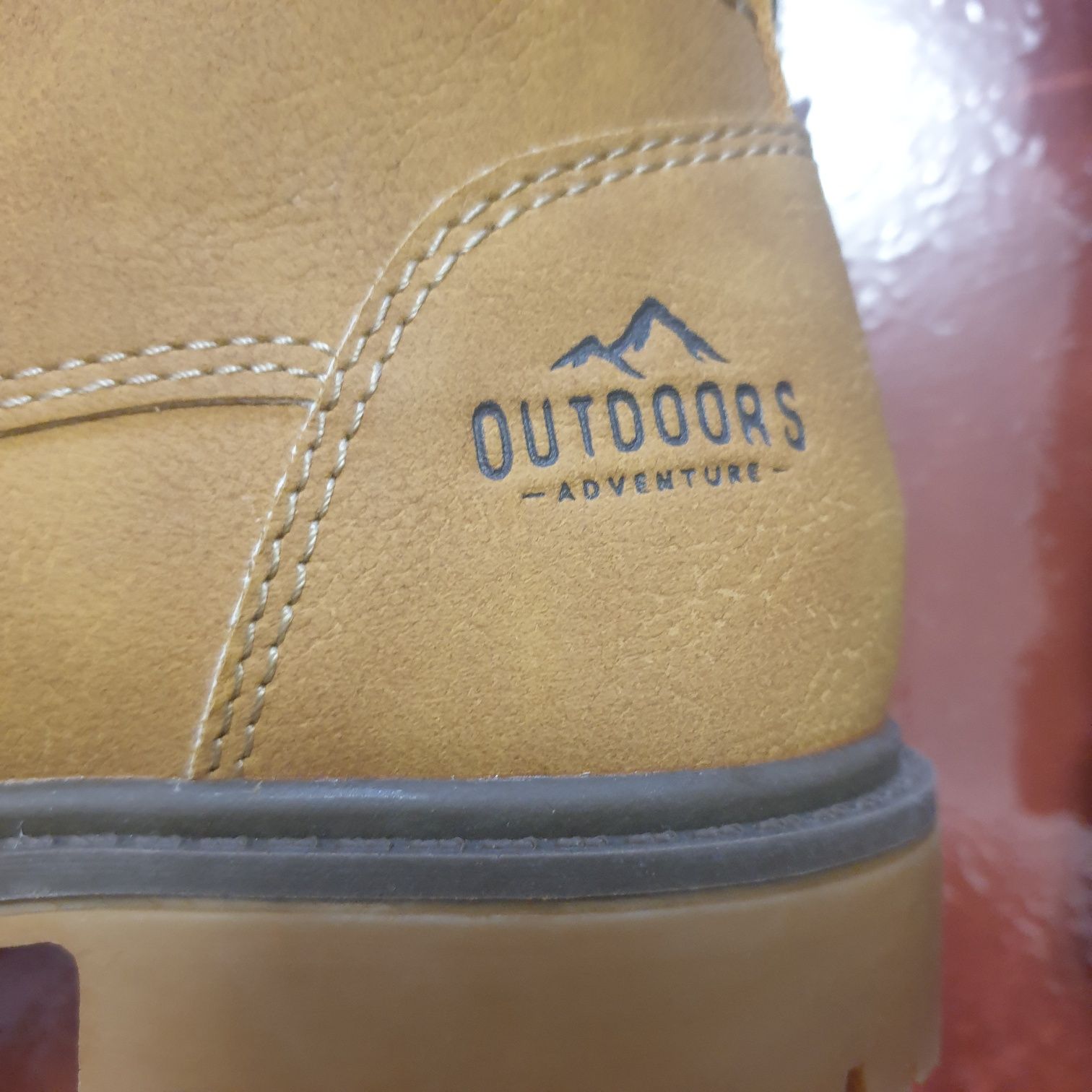 Vand bocanci OUTDOORS marimea 32