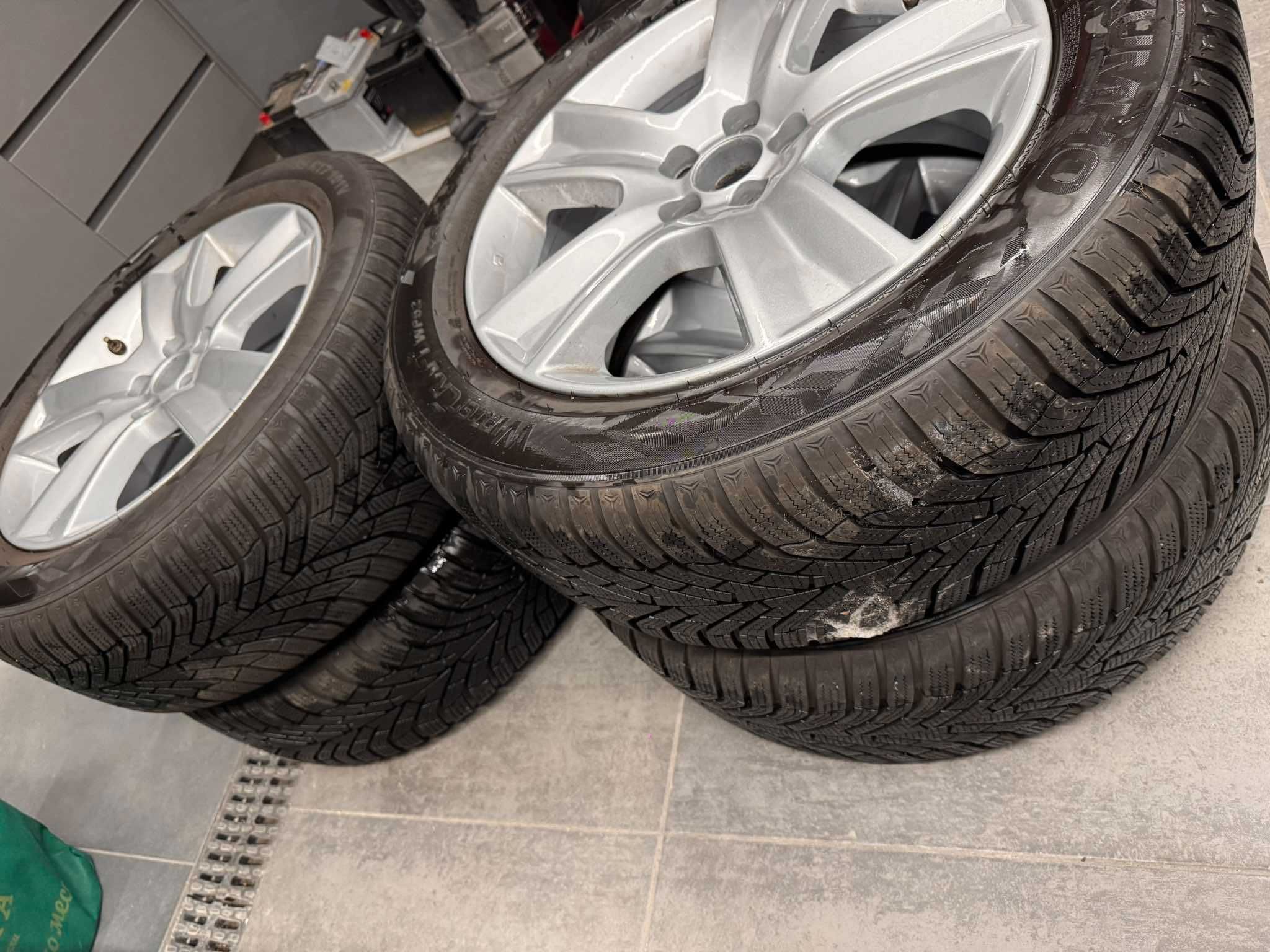 Зимни гуми Kumho 225/55/17