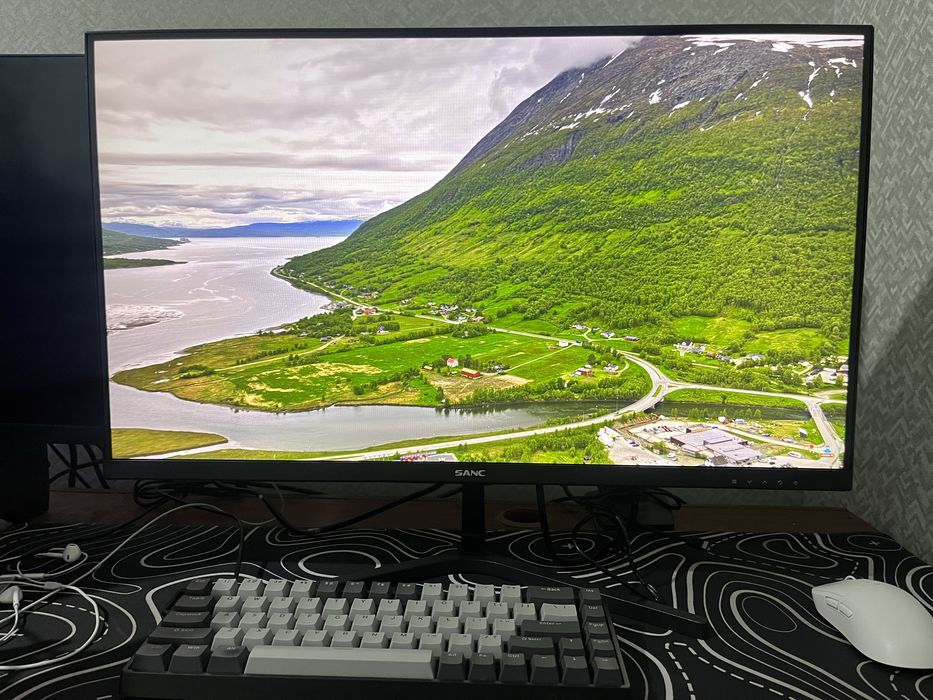 Игровой монитор