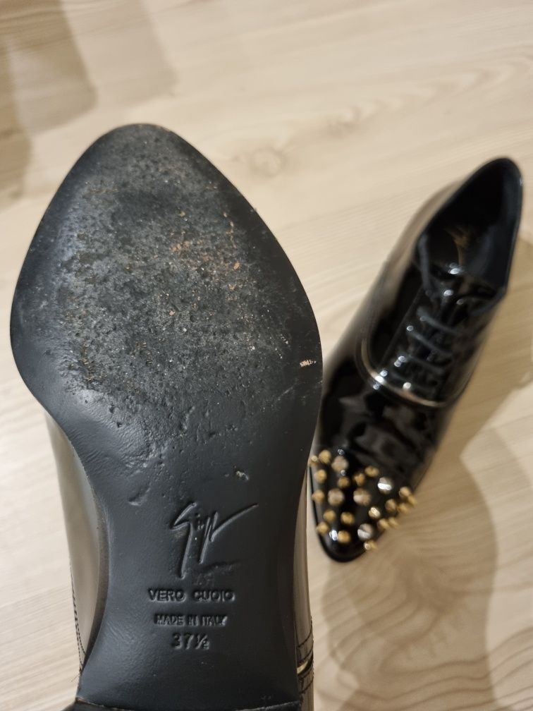 Лимитиран модeл Giuseppe Zanotti