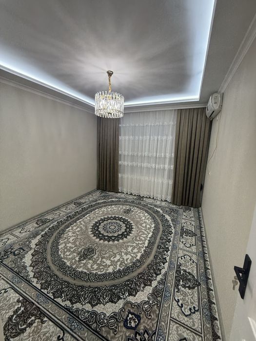 Uy sotiladi 6 mkr Aroma kafesi oldida 2 xona 1 etaj urta qatorda