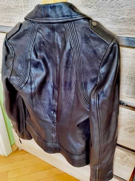 Дамско кожено яке