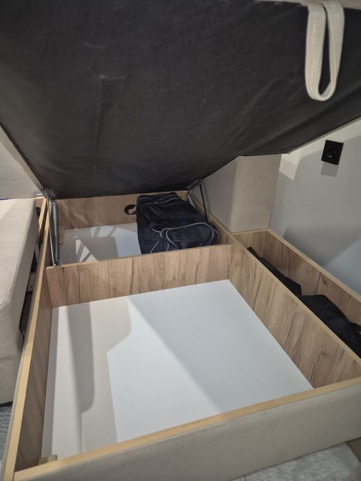 Продам диван угловой