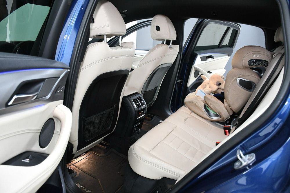 BMW X4 M40i / M Performance/  360 cp / 2019 / 130000 km