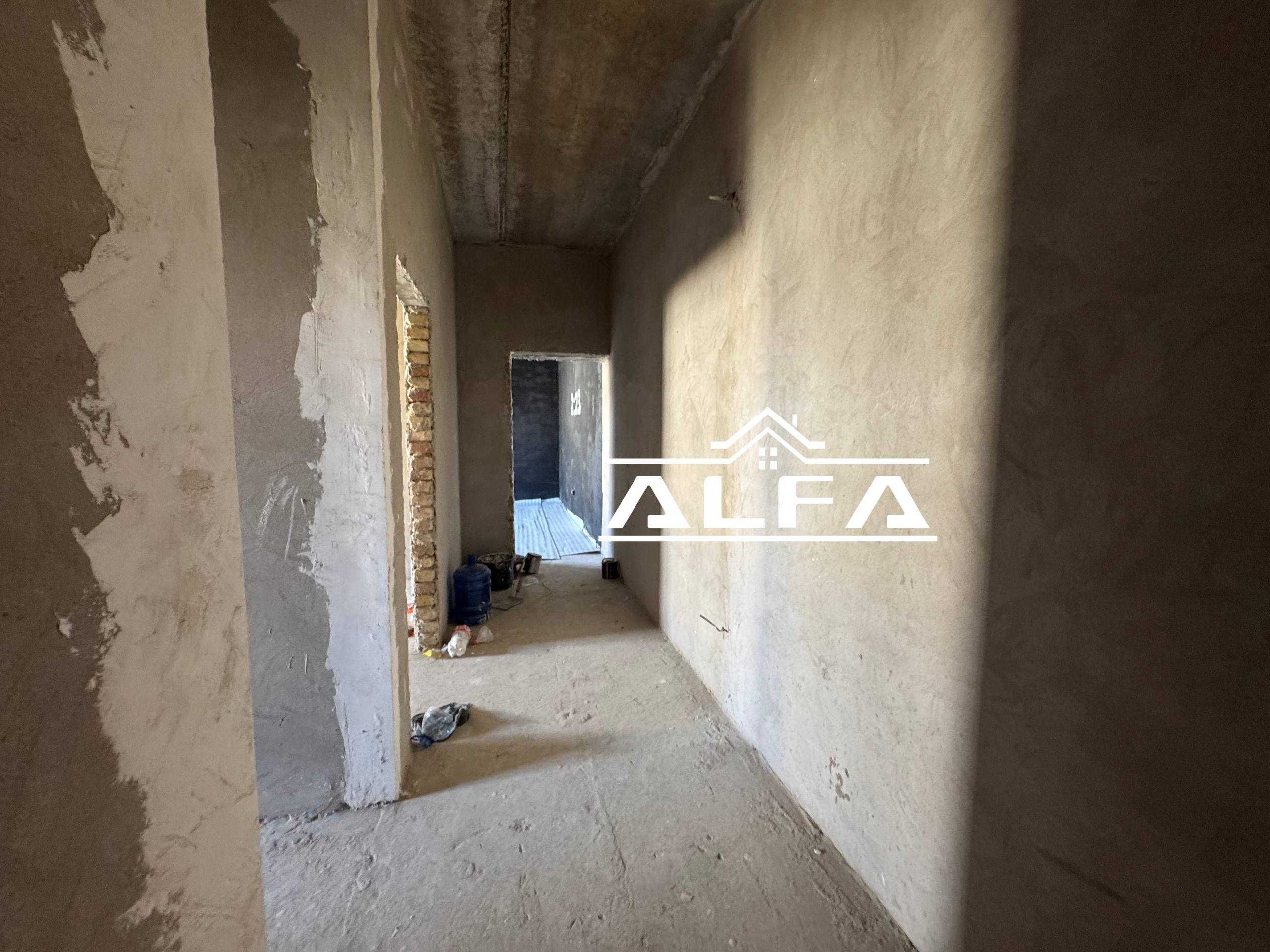 Buxoroda kvartira sotiladi 2 xonali 65m2 3-qavat.