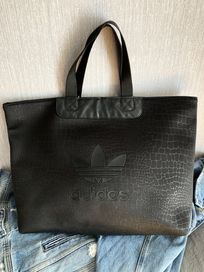 Adidas спортна чанта
