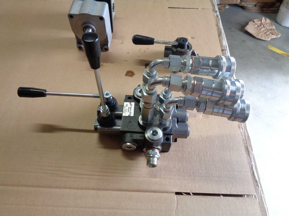 Kit hidraulic presiune ridicare tractor kit modificare tractoare