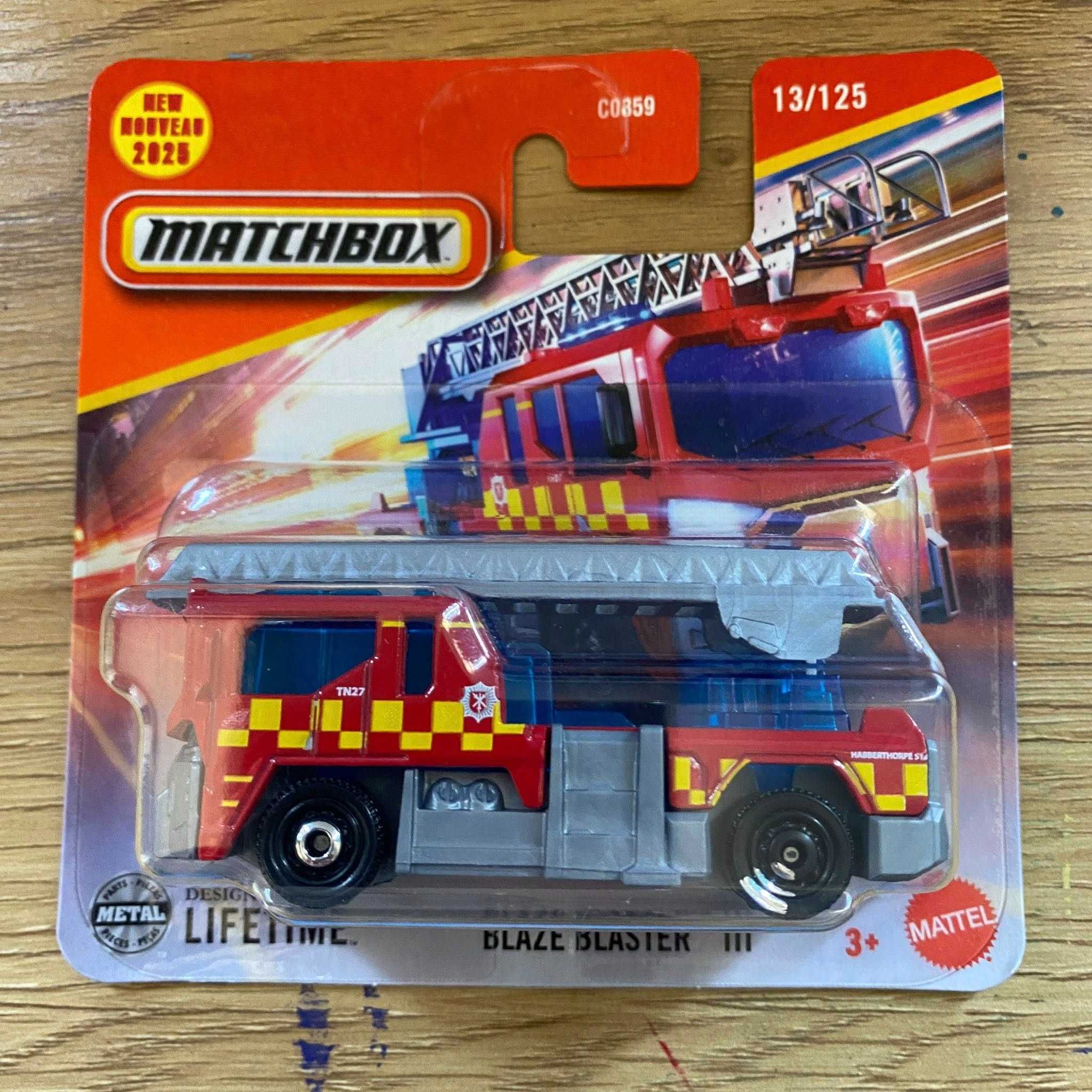 Колички в мащаб 1:64 Hot Wheels