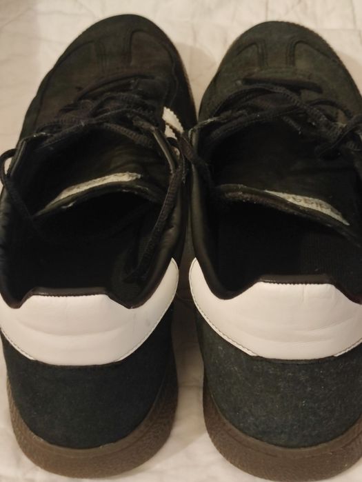 Маратонки Адидас 45 номер