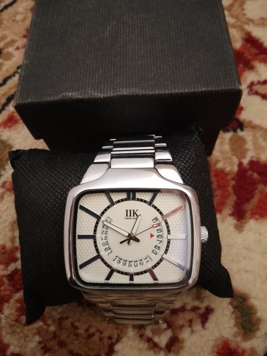 Продам часы мужские