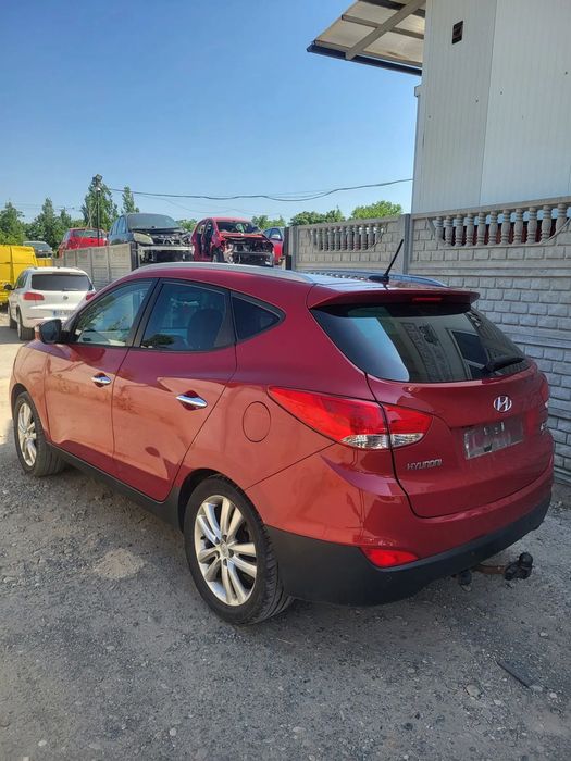 BARA/CAPOTA/ARIPI/FARURI/TRAGER HYUNDAI IX35 2.0 CRDI AN 2011