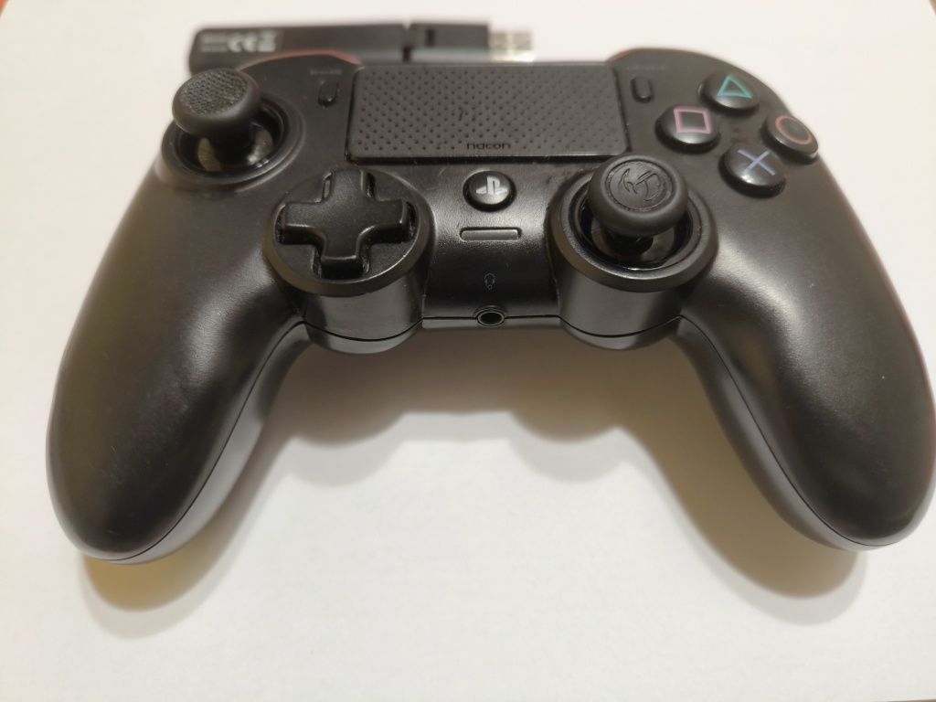 Controller Wireless Nacon Asymmetric pentru Playstation 4, Negru