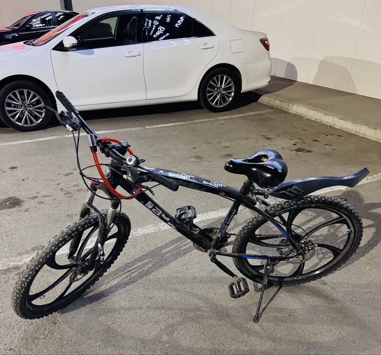 Велосипед сатылады 30000 мың теңге срочна