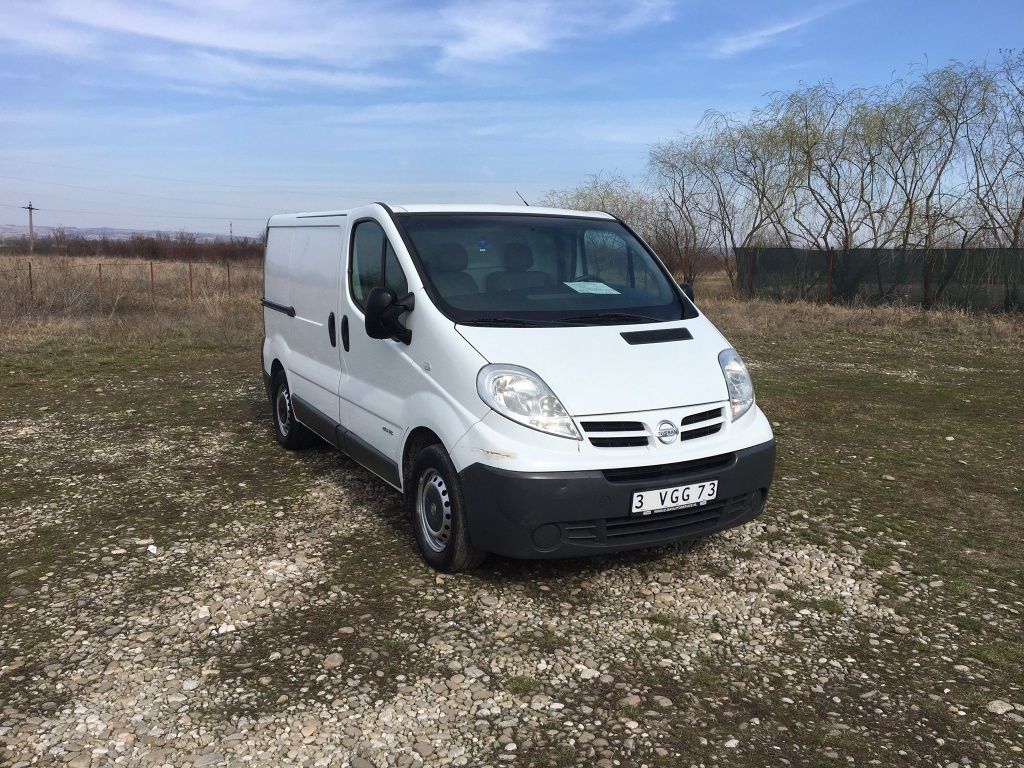 Opel Vivaro 2.0 dci - 115 cp