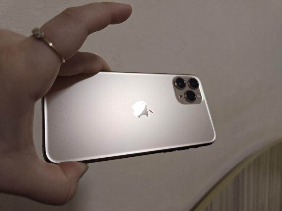 Iphone 11 pro - като нов