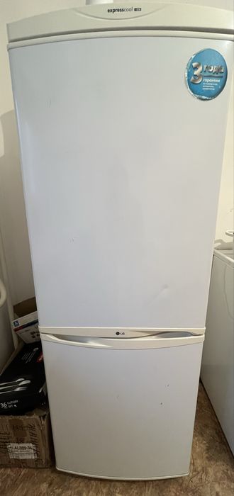 Холодильник, в хорошем состоянии