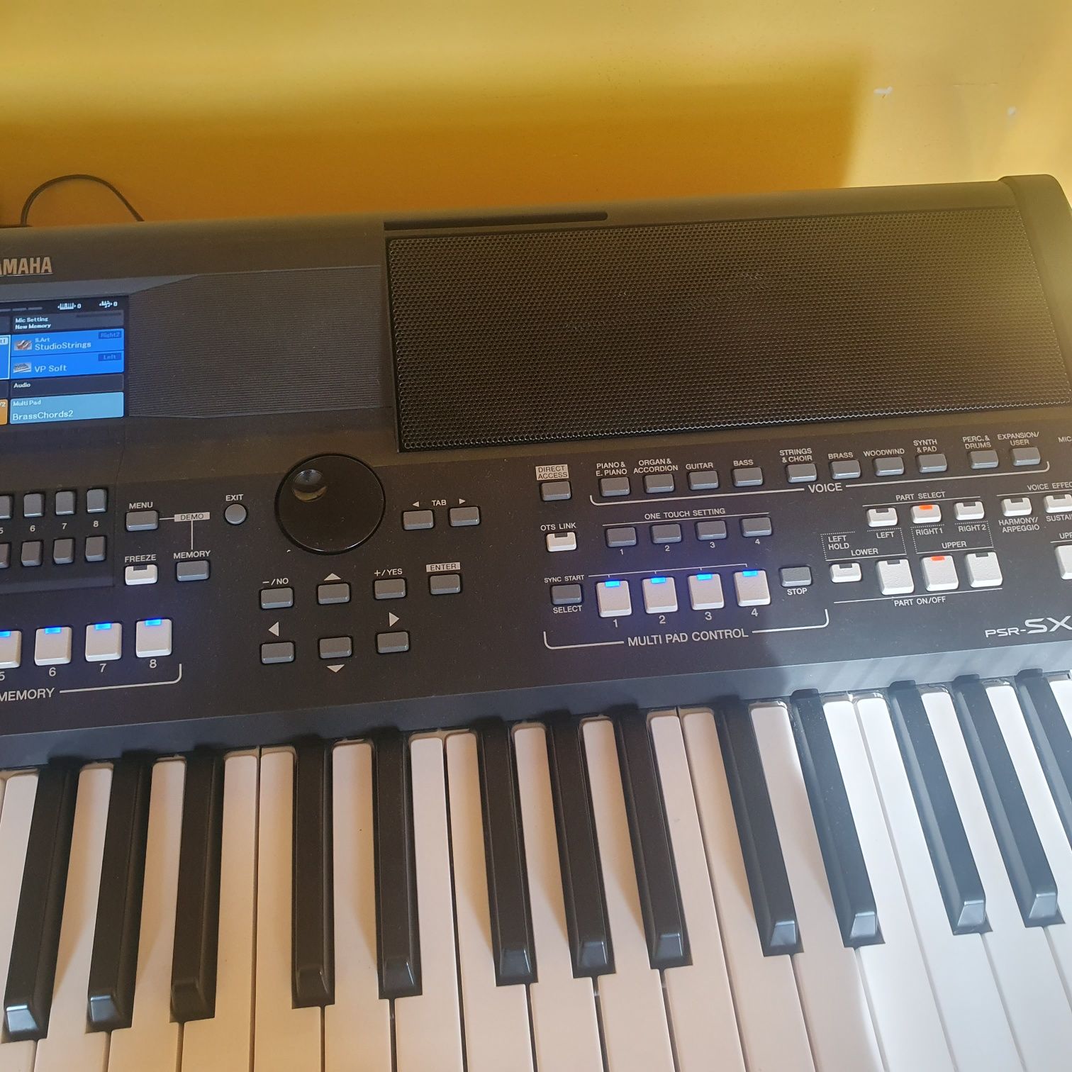 Yamaha psr sx600