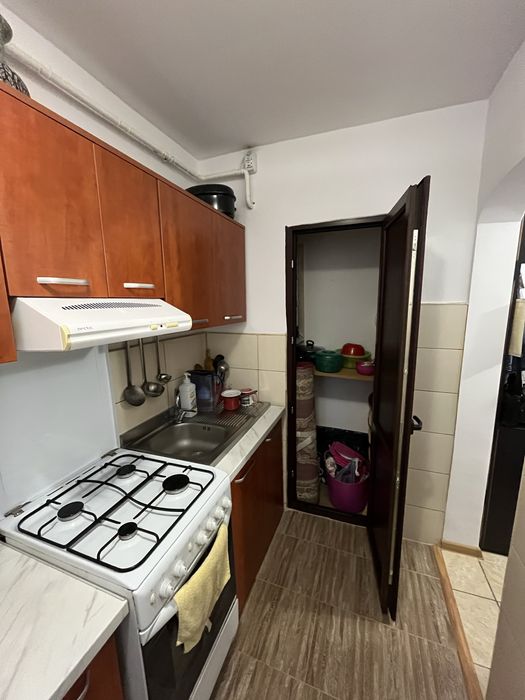 Garsoniera confort 1 sporit, decomandata, mobilata, cu centrala pe gaz