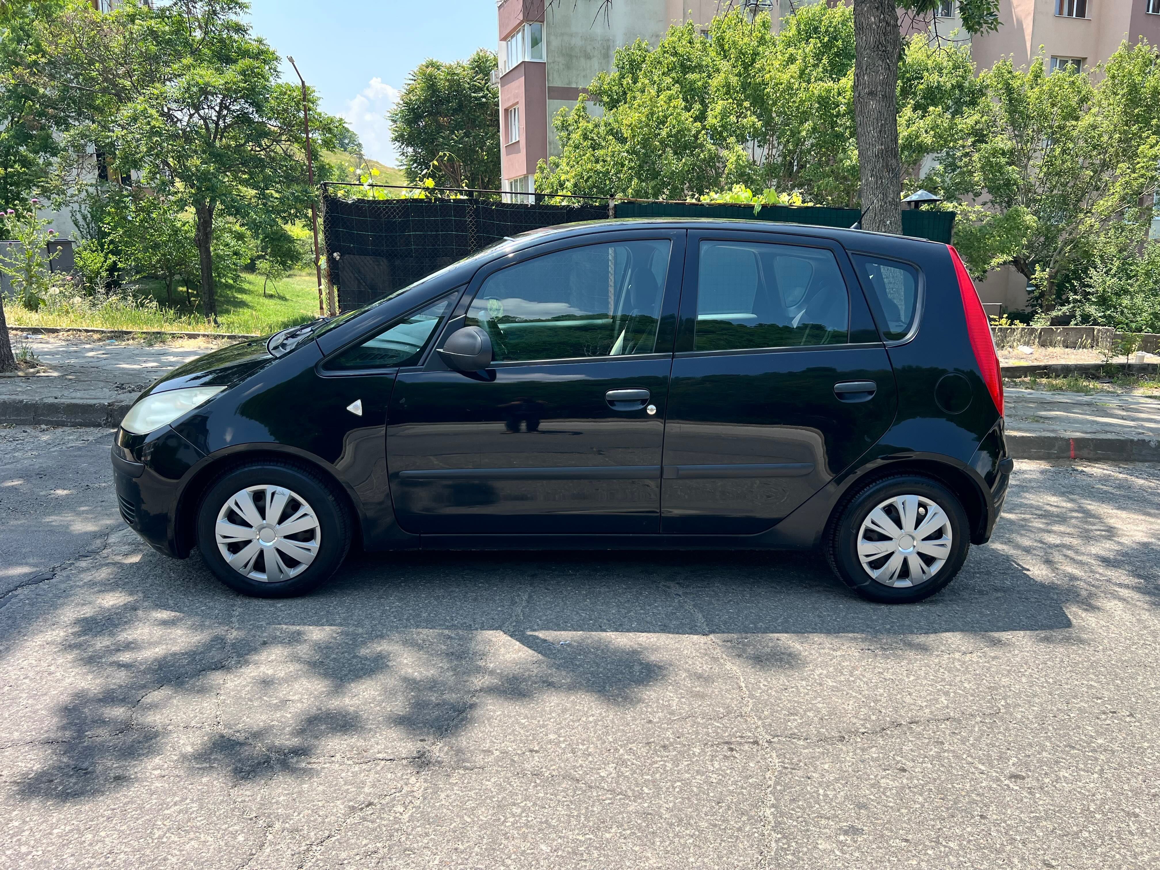 Mitsubishi Colt бензин 1.1 12V 2004 г.