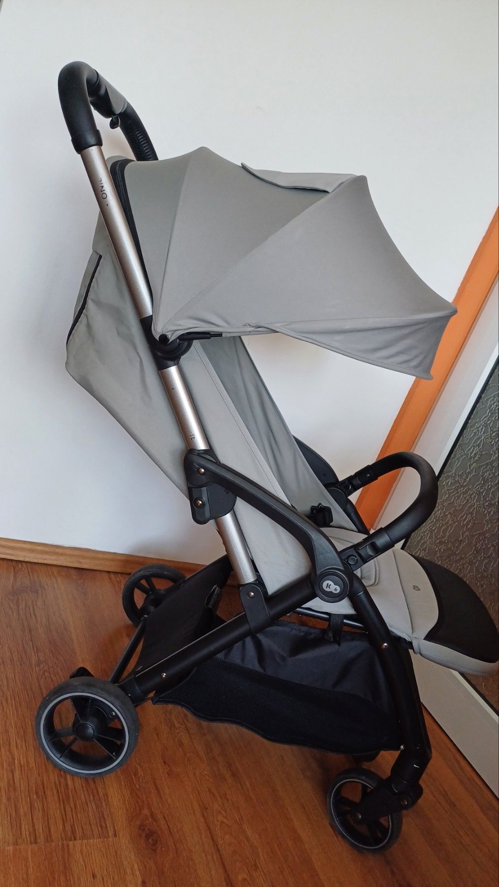 Лятна детска количка KinderKraft Apino