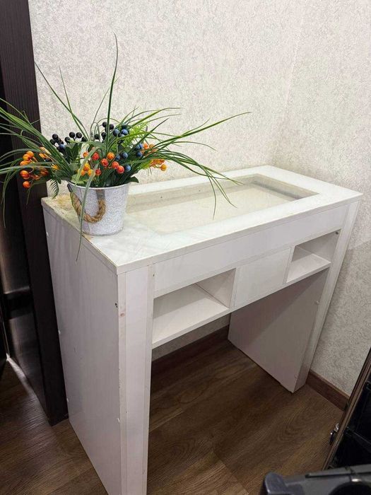 manikyur uchun mebel