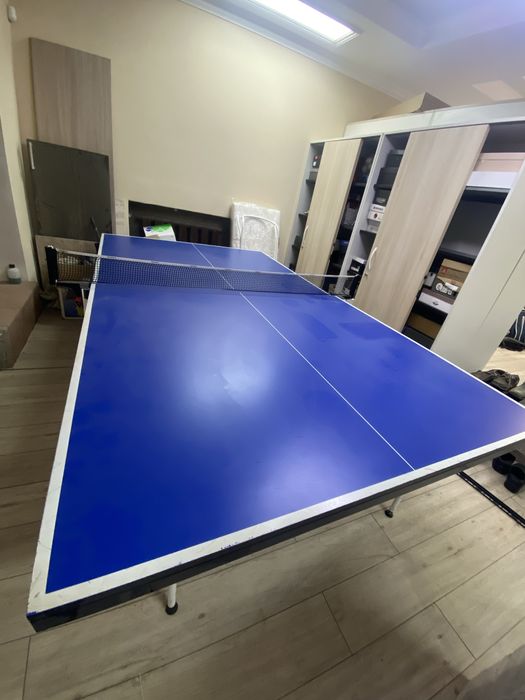 Стол теннисный .