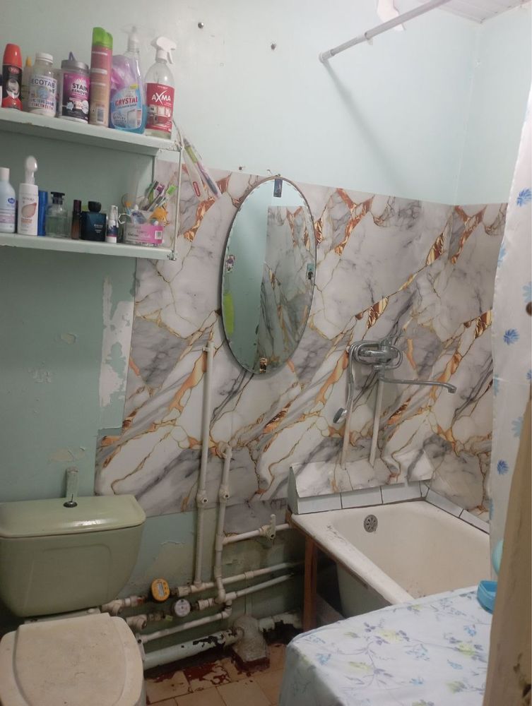 Продаётся  своя 1 комнатная квартира 41кв* водник