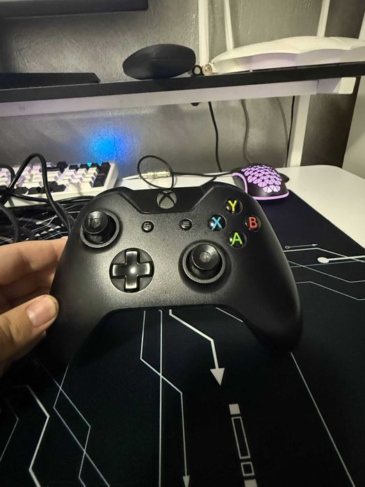 Consola Xbox One 500GB + Controller