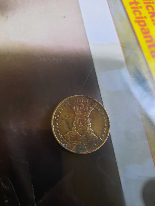 Vand 2 monede pentru cine doreste de epoca