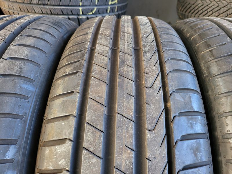 225/60/18 PIRELLI 4бр