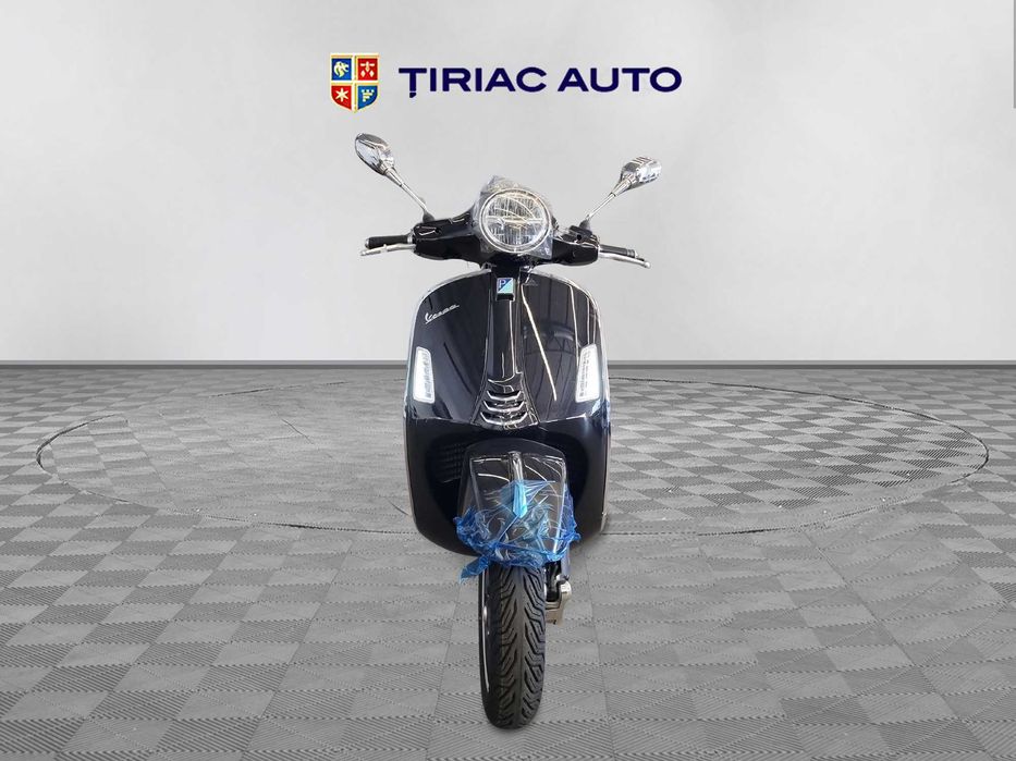 Piaggio Vespa GTS300