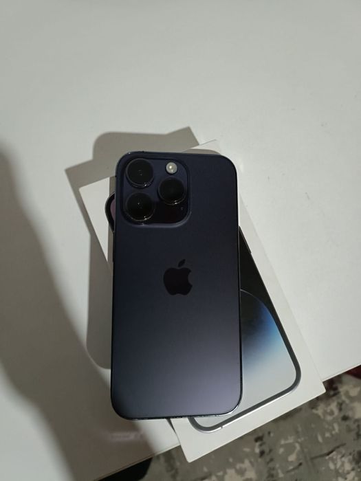 Iphone 14 pro deep purple